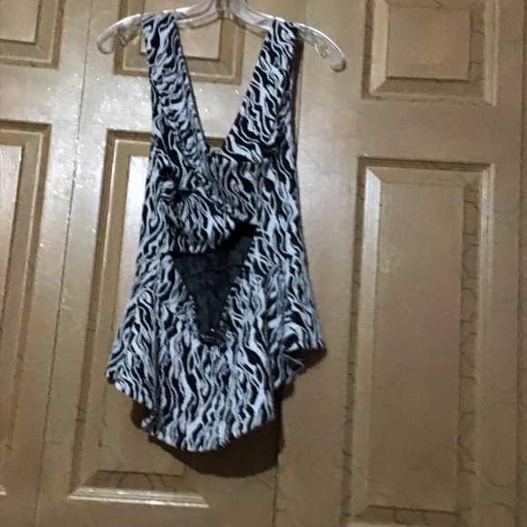 Halter - Picture 2 of 2